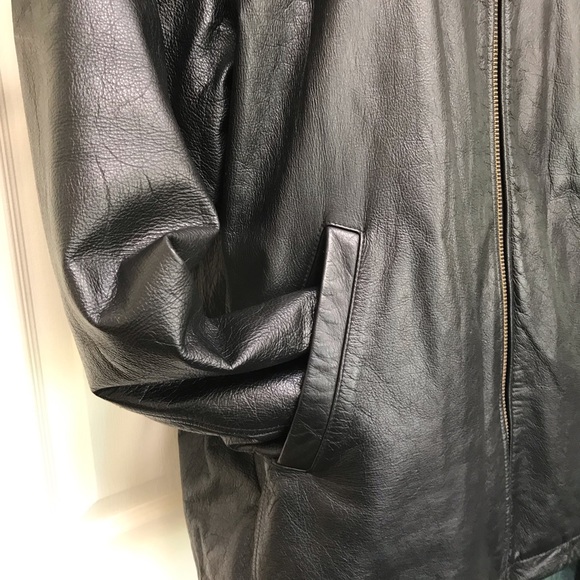 Wilson 💯 % genuine leather jacket - Picture 2 of 8